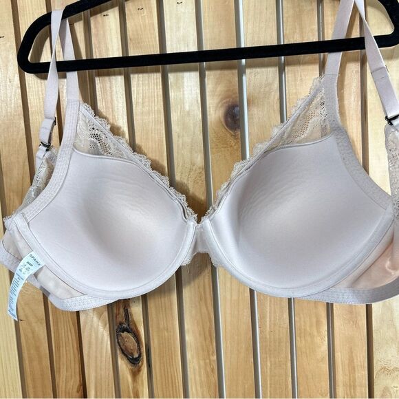 SPANX Undie-Tectable Push Up Plunge Bra Nude Lace Size 36DD - Picture 11 of 13